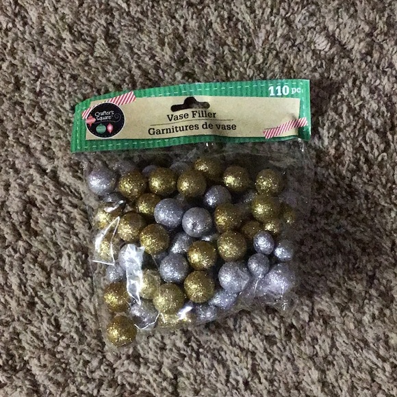 Vase filler silver and gold glitter balls - Picture 1 of 8